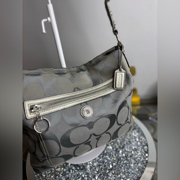 Coach 2010 signature crossbody bag EUC - Picture 3 of 14